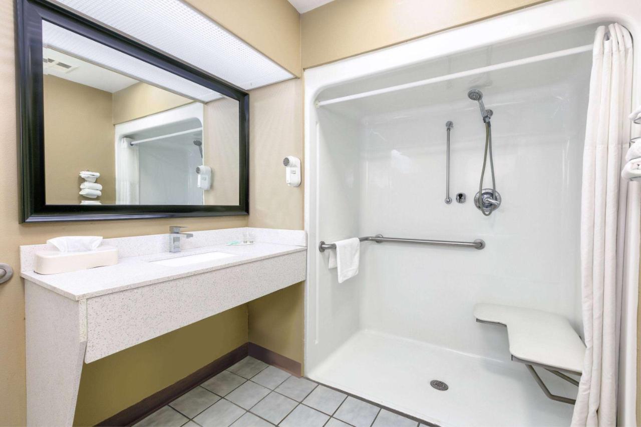 Baymont By Wyndham Prattville - Montgomery מראה חיצוני תמונה